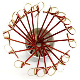 Bamboe vleespennen Strik Design rood 18cm (5000 stuks)